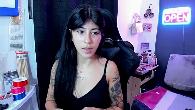 Snapshot of chaymae_nah_ chatting on 04/22/26, 01:56 chaymae nah online show from 04/22/26, 01:56