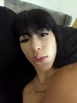 chaymae nah  online show from 03/15/26, 10:39