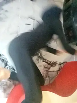 chaymae nah  online show from 02/08/25, 03:52