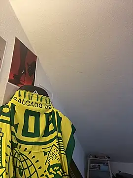 Snapshot of rafamarianoofc chatting on 09/27/25, 11:27 rafamarianoofc online show from 09/27/25, 11:27