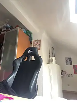 Snapshot of rafamarianoofc chatting on 03/22/25, 02:47 rafamarianoofc online show from 03/22/25, 02:47