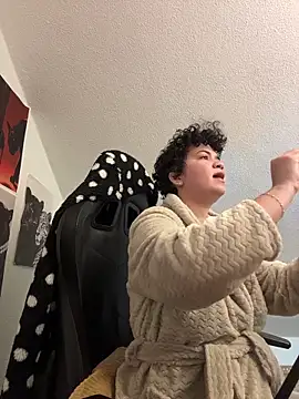 rafamarianoofc online show from 12/17/25, 10:04