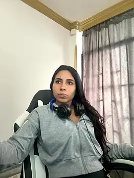 bella-black online show from 01/13/26, 03:05