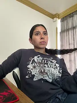 bella-black online show from 05/21/26, 04:04