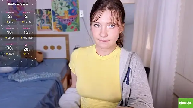 HanahCute online show from 11/23/25, 03:33