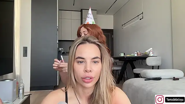 diffgirls2 online show from 05/23/26, 07:29
