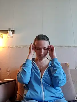 Evelina cute online show from 03/28/26, 02:29