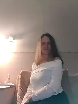 Evelina cute online show from 12/17/25, 04:01