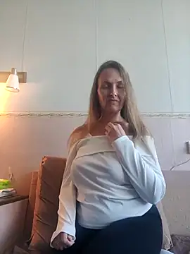 Evelina cute online show from 09/28/25, 12:01