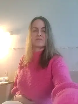 Evelina cute online show from 12/04/25, 10:14