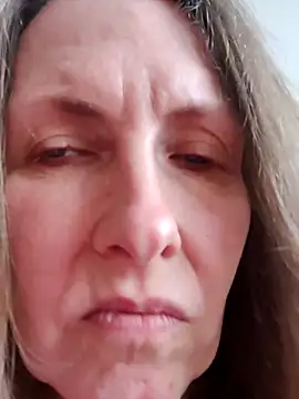 Evelina cute online show from 04/12/26, 12:19