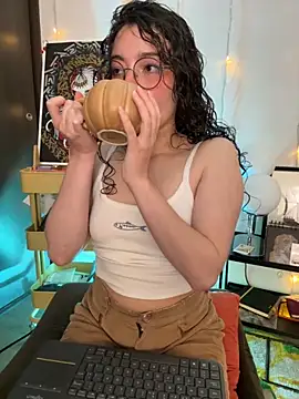 Antoniart  online show from 10/05/25, 02:24