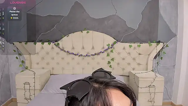 AmberGreyy  online show from 11/07/25, 06:01