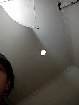 AmberGreyy  online show from 04/10/26, 06:37