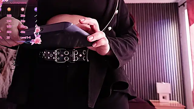 AmberGreyy  online show from 05/20/26, 05:43