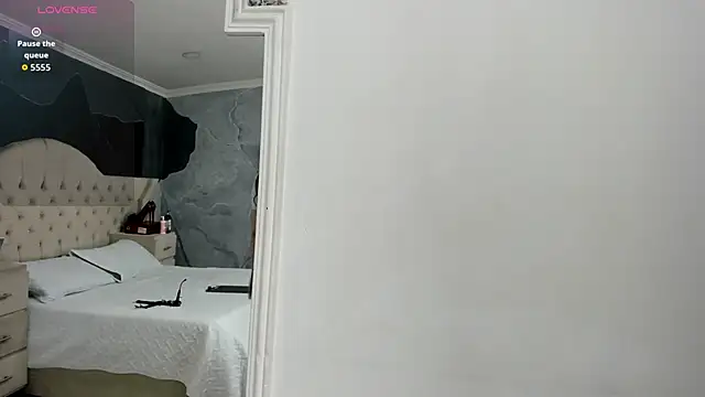 AmberGreyy  online show from 09/26/25, 06:15