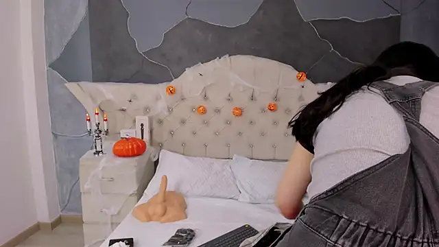 AmberGreyy  online show from 10/06/25, 05:57