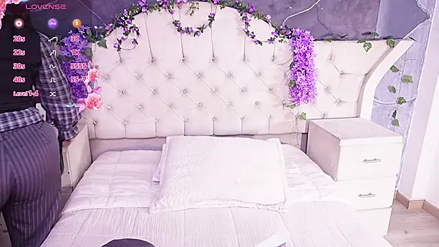 AmberGreyy  online show from 05/22/26, 08:51