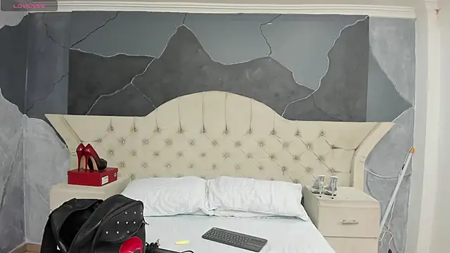 AmberGreyy  online show from 09/19/25, 05:28