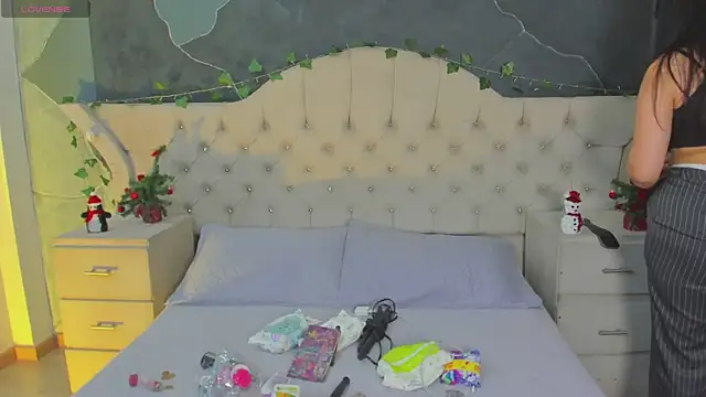 AmberGreyy  online show from 12/18/25, 05:17