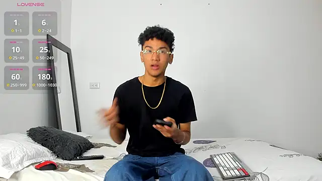 harrytwink18 online show from 12/16/25, 02:32