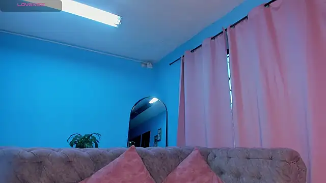 IsabellaBromsS online show from 03/09/26, 11:08