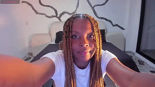 Snapshot of TifannyTaylor_ chatting on 01/04/25, 04:54 TifannyTaylor  online show from 01/04/25, 04:54