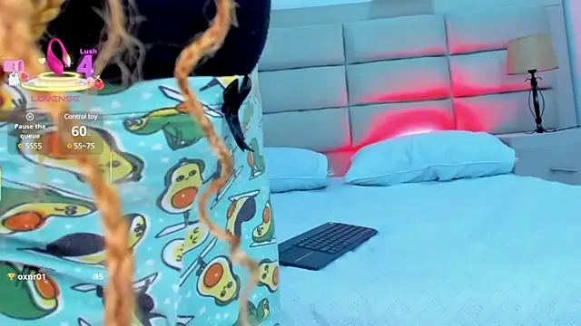 Snapshot of TifannyTaylor_ chatting on 03/10/25, 09:01 TifannyTaylor  online show from 03/10/25, 09:01