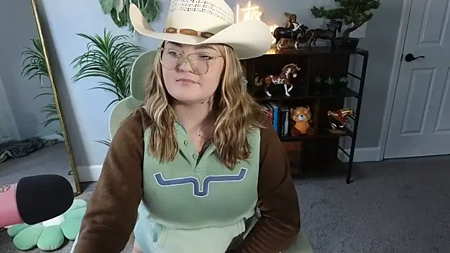 rodeobrii online show from 10/31/25, 05:31