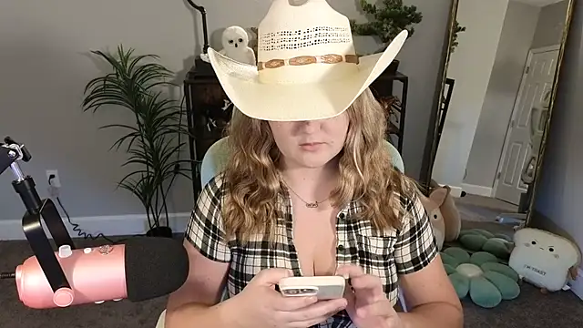 rodeobrii online show from 12/01/25, 02:12