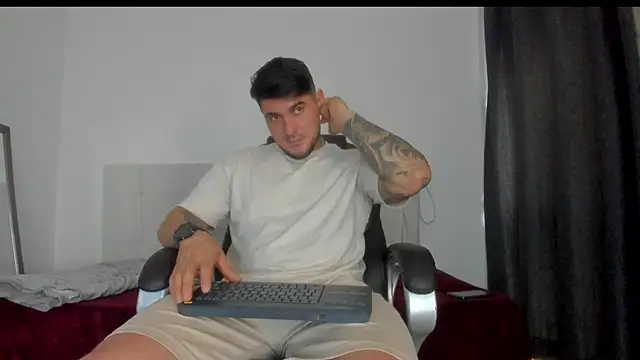 Teilor Creed online show from 11/18/25, 07:39