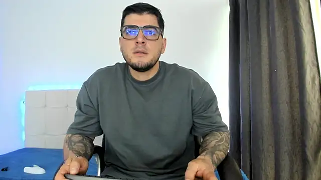 Teilor Creed online show from 12/17/25, 08:14