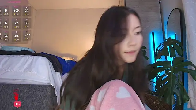 HelennaMoon  online show from 12/19/25, 03:47