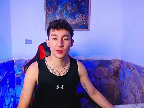 Snapshot of SebasstianGrand chatting on 11/17/25, 07:18 SebasstianGrand online show from 11/17/25, 07:18