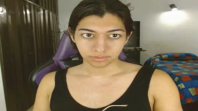 Snapshot of engielphoenis14 chatting on 06/12/26, 01:03 engielphoenis14 online show from 06/12/26, 01:03