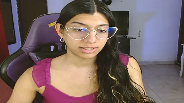 engielphoenis14 online show from 03/06/26, 11:00