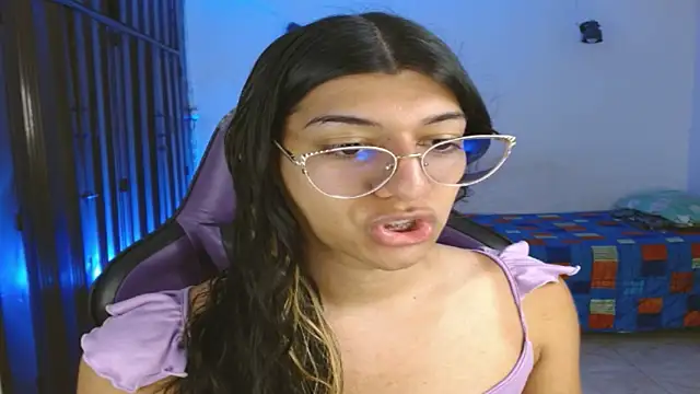 engielphoenis14 online show from 10/26/25, 12:00