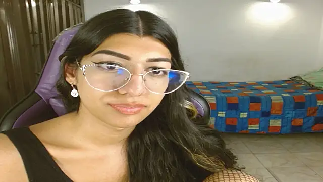 engielphoenis14 online show from 11/16/25, 04:06