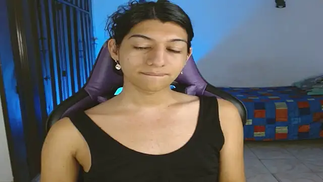 engielphoenis14 online show from 11/25/25, 11:05