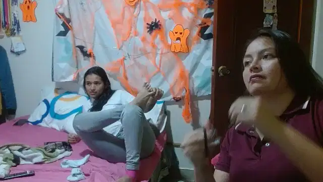 clayre and jill online show from 10/30/25, 02:32