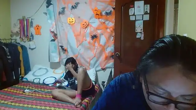 clayre and jill online show from 10/28/25, 07:13