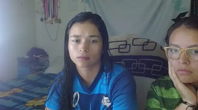 Snapshot of clayre_and_jill chatting on 02/13/25, 02:12 clayre and jill online show from 02/13/25, 02:12