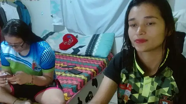 Snapshot of clayre_and_jill chatting on 09/09/25, 03:38 clayre and jill online show from 09/09/25, 03:38