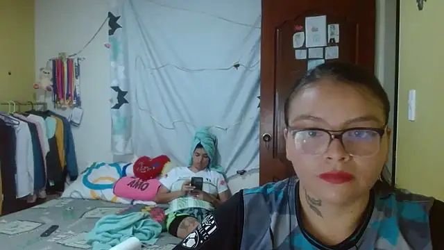 clayre and jill online show from 11/12/25, 04:27