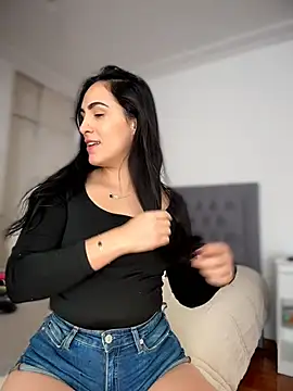 alessandra-a online show from 04/26/26, 12:57