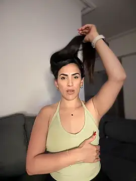 Snapshot of alessandra-a chatting on 02/08/26, 03:15 alessandra-a online show from 02/08/26, 03:15