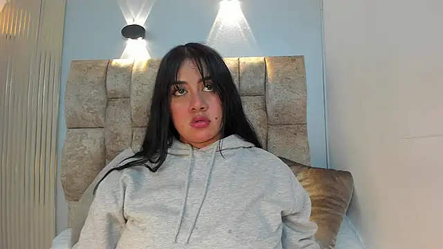 amatista  smith online show from 10/17/25, 01:20