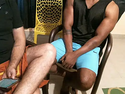 indianbull2023 online show from 12/22/25, 06:24