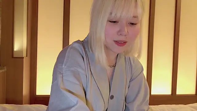 Snapshot of NANAchan_R chatting on 02/11/25, 05:29 NANAchan R online show from 02/11/25, 05:29