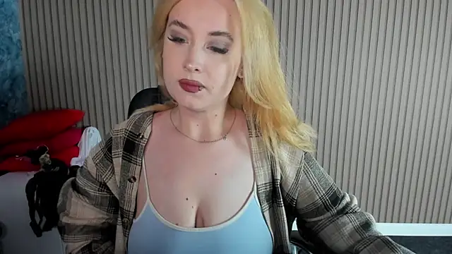 Emily Gin online show from 10/30/25, 10:02